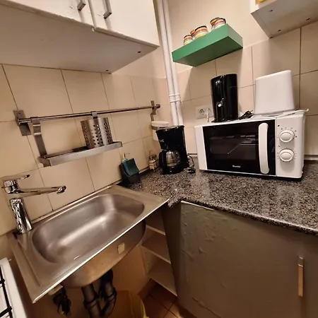 Black&white Βουκουρέστι