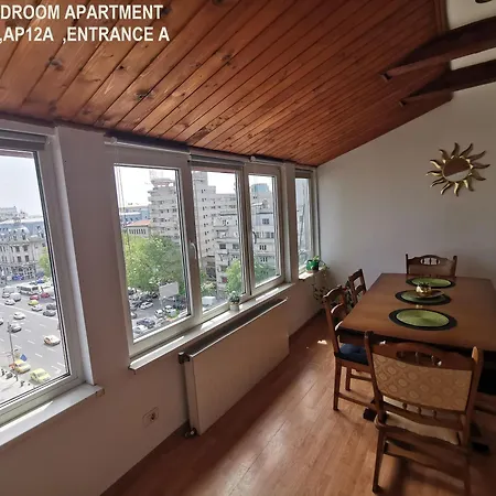 Black&white Apartment Bucharest