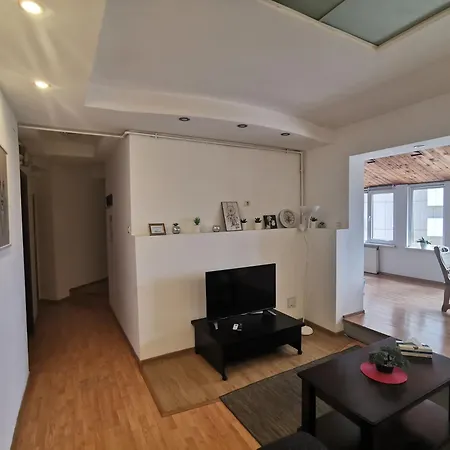 Black&white Apartment Bucharest