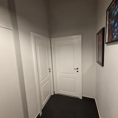 Black&white * 布加勒斯特