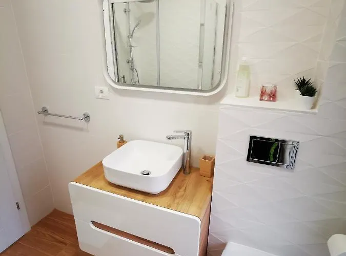 Black&white شقة *