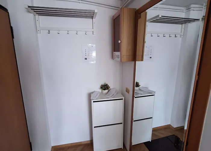 Black&white * بوخارست