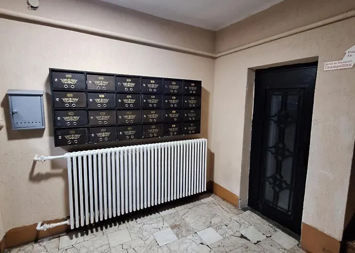 Black&white شقة *