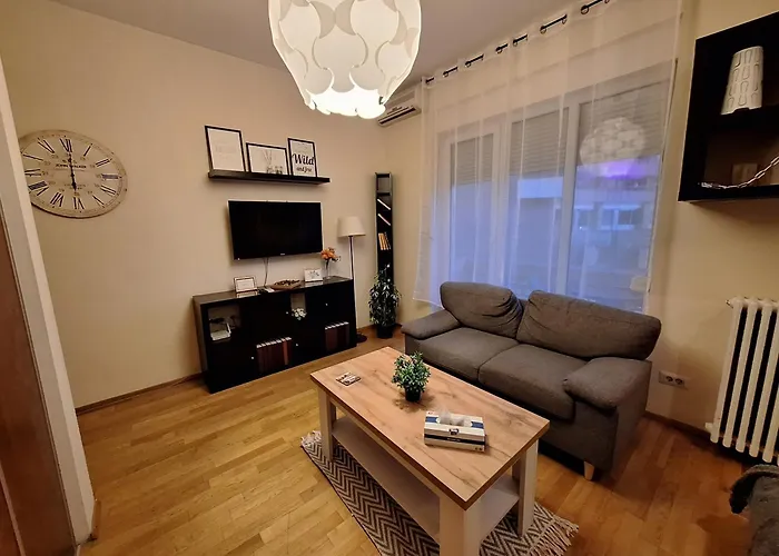 Black&white شقة *