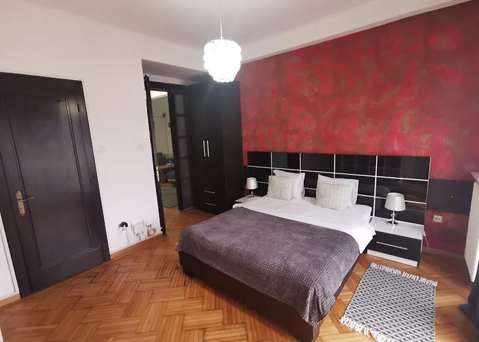 Black&white Apartament Bucureşti